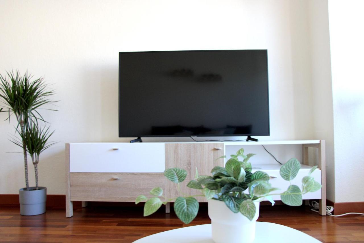 לוגאנו Cozy Apartment With Free Parking & Close To Lake מראה חיצוני תמונה